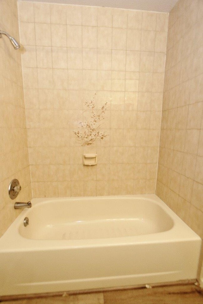 Building Photo - 6883 W Parapet Ct