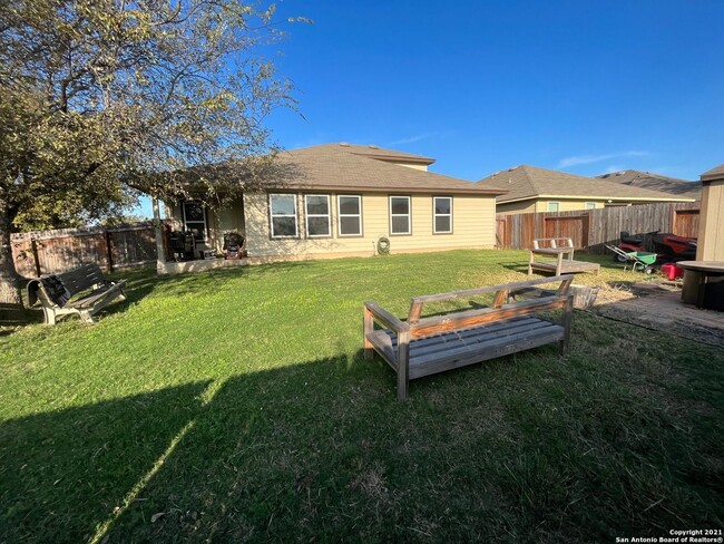Building Photo - 8502 Mexican Alder