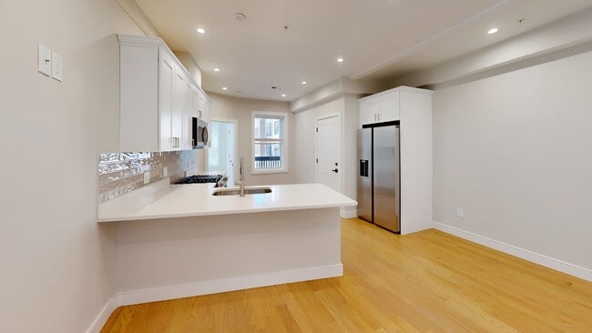 Building Photo - 166 Allston St