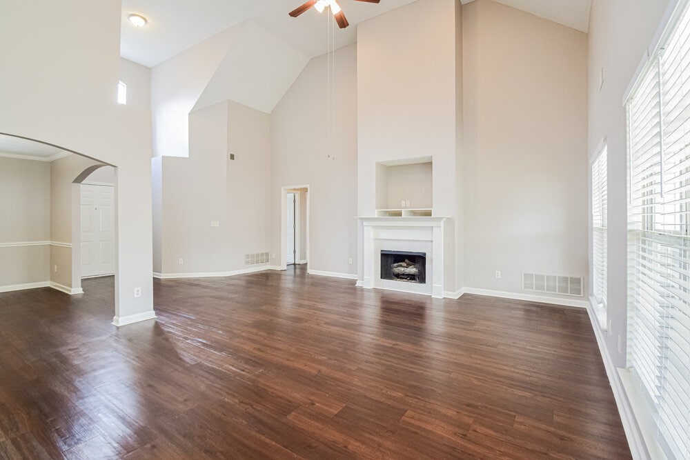 Building Photo - 6300 Sandbourne W