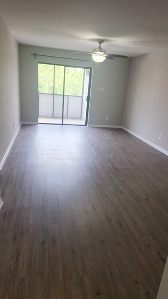 Building Photo - 3025 Walnut Bend Ln