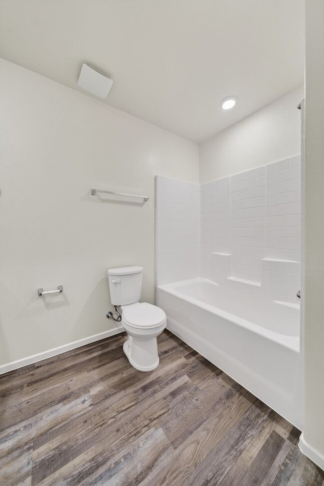 Building Photo - Beautiful Brand New Townhome in North Las Vegas