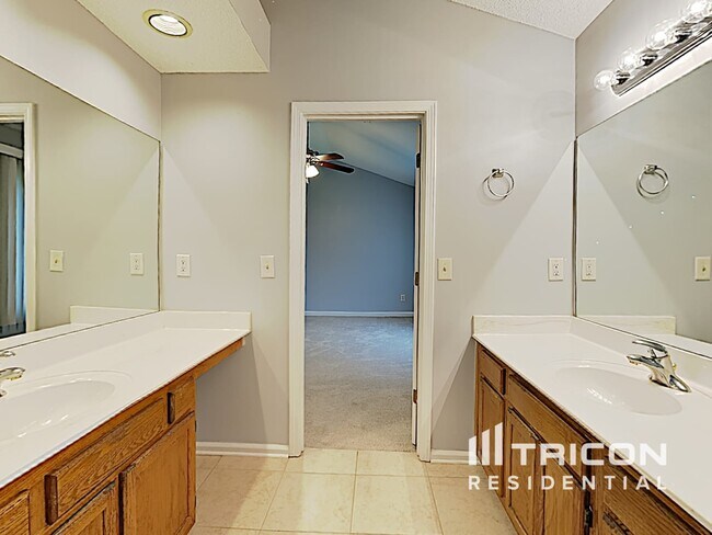 Building Photo - 4533 Peppermill Pl