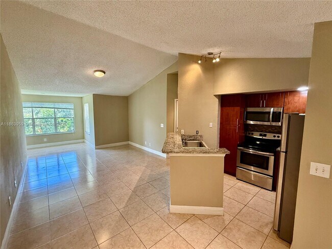 Primary Photo - 595 Vista Isles Dr