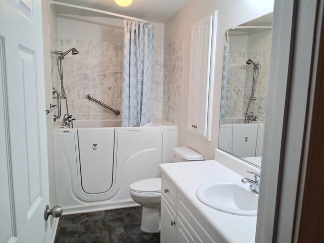 Building Photo - 1731 Elizabeth St