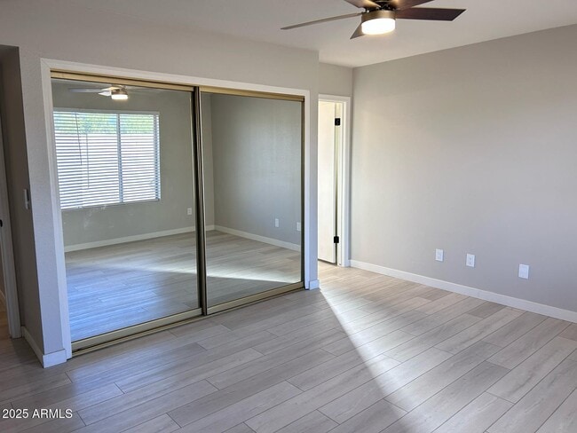Building Photo - 6221 E Gelding Dr