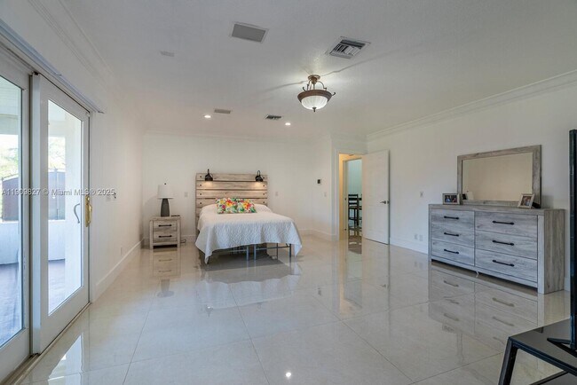 Building Photo - 8425 SW 185th St