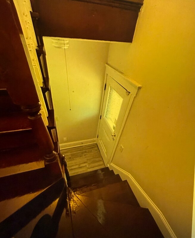 Building Photo - 7 Morton St