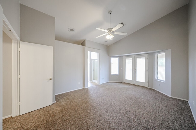 Building Photo - 14707 W Lupine Ln