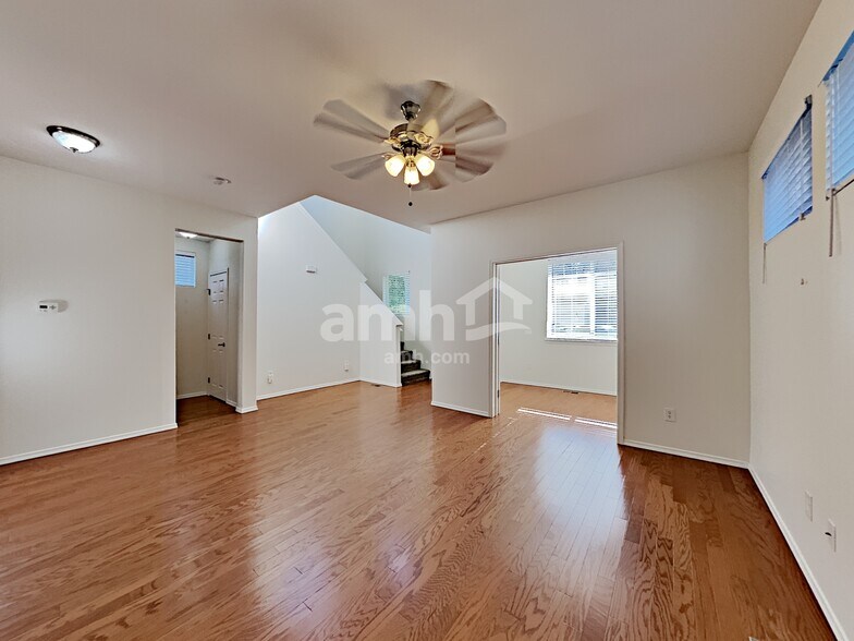 Building Photo - 18114 17th Ave Ct E