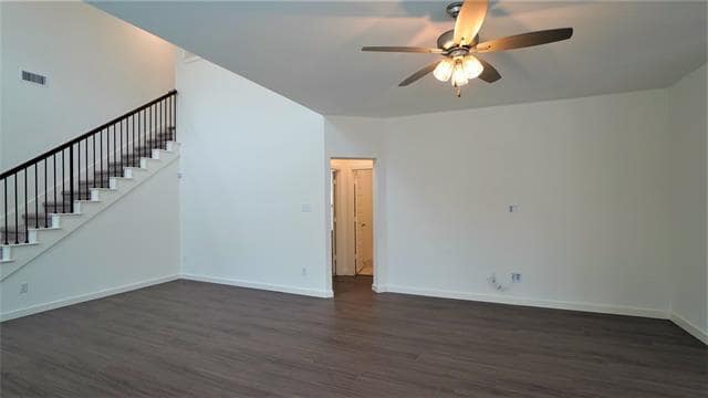 Building Photo - 2417 Doncaster Dr