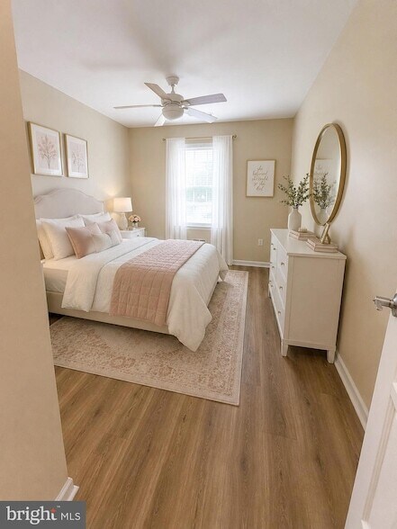 Building Photo - 612 Mews Dr