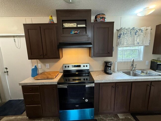Building Photo - 31047 Scrub Oak Ln
