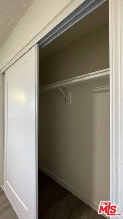 Building Photo - 1240 N Evergreen Ave