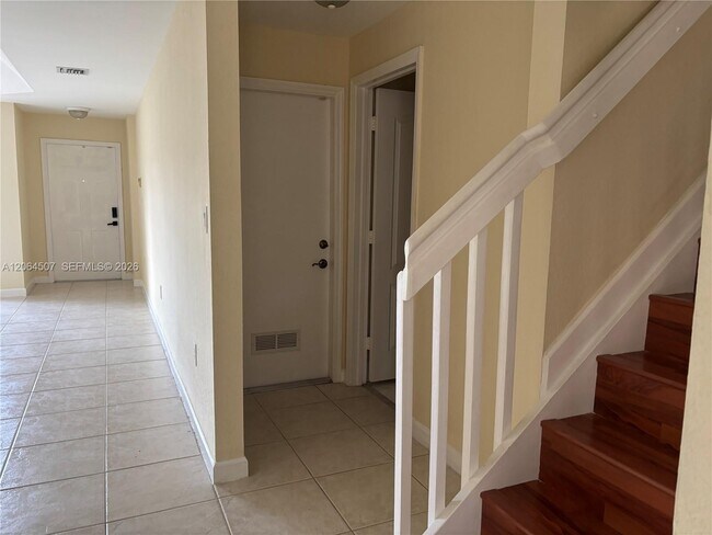 Building Photo - 11440 NW 50th Terrace