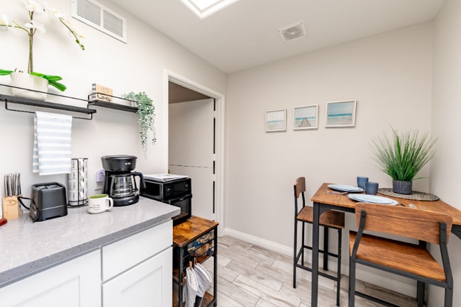 Building Photo - 13731 Olympic Ave