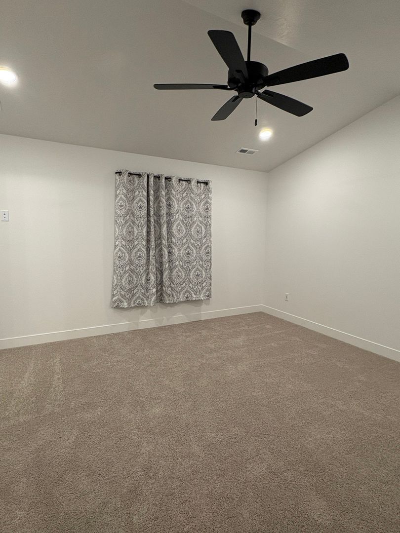 Building Photo - 2075 E Canyonlands Ln
