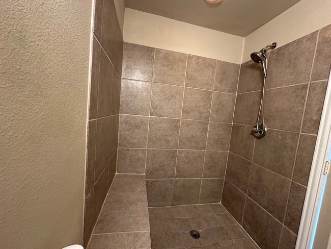 Building Photo - 3011 Lockmoor Ln