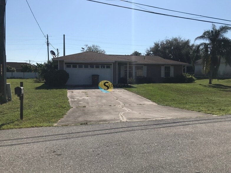 Primary Photo - 2317 NE 23rd Pl