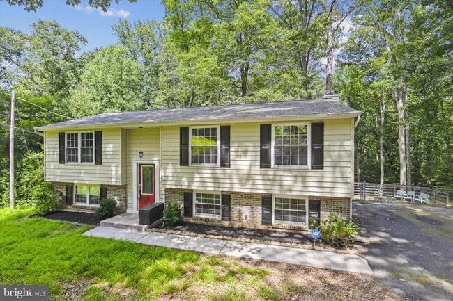 Primary Photo - 11573 Hicks Ct
