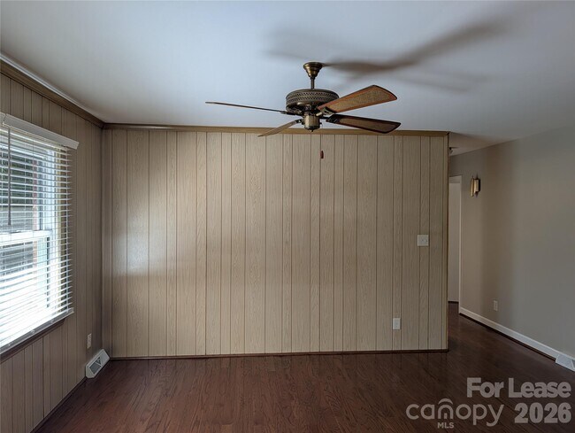 Building Photo - 103 Abingdon Cir