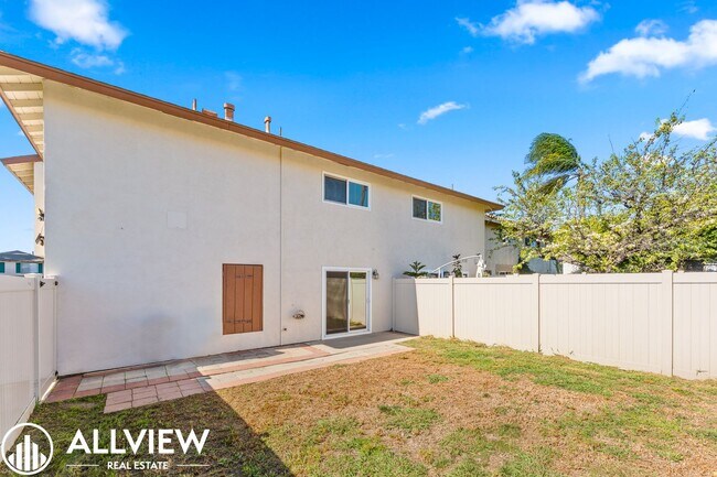 Building Photo - 17972 Baron Cir