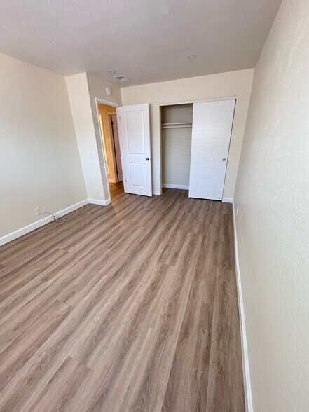 Building Photo - 511 Granger Ter