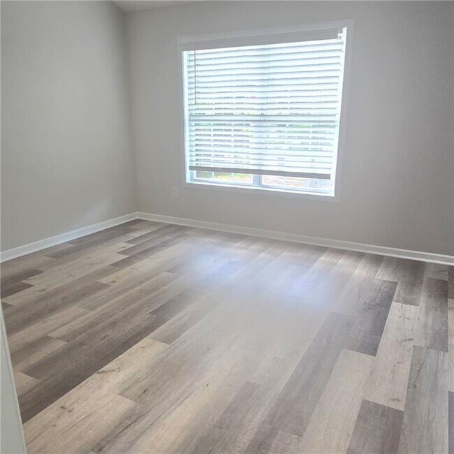 Building Photo - 20 Pine Canyon Dr SW