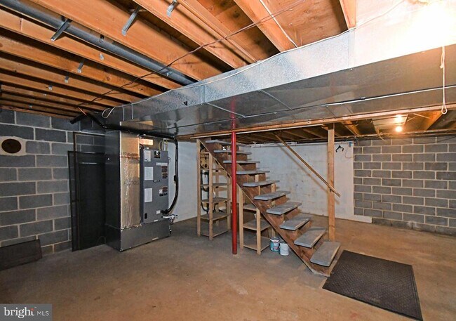 Building Photo - 306 Cedar Hill Rd