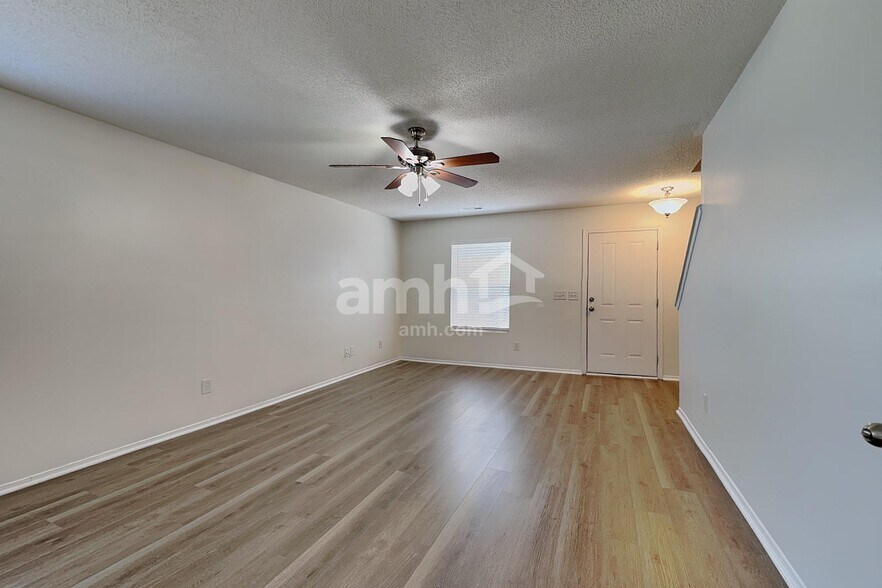 Building Photo - 3109 Skybrook Ln