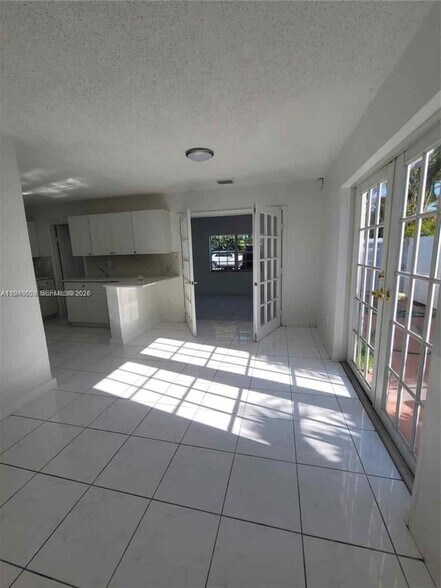 Building Photo - 12305 SW 42nd St