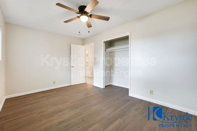 Building Photo - 938 Winchester St