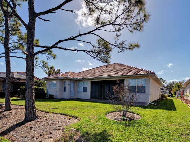 Building Photo - 3BD/2BA/3 Car Garage in Stoneybrook