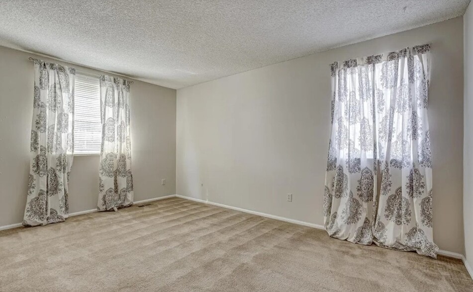 Building Photo - 17357 E Asbury Cir