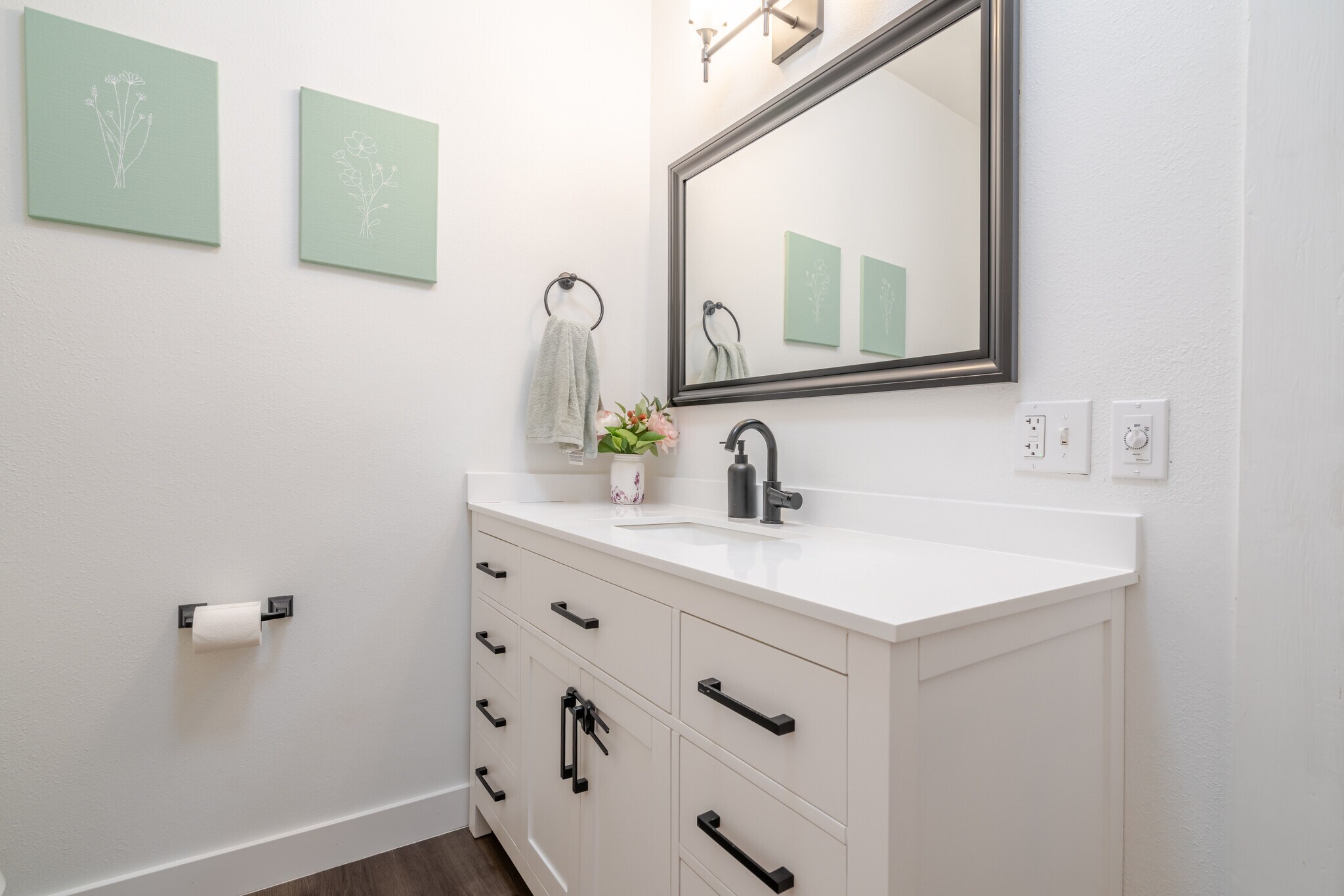 Building Photo - 200 W Arlington St