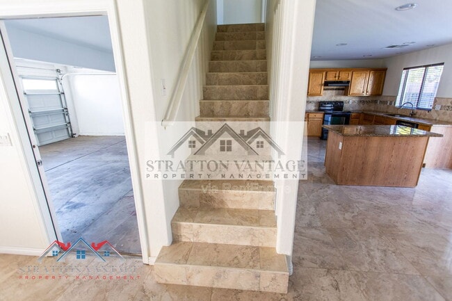 Building Photo - 1576 E Jasper Ct