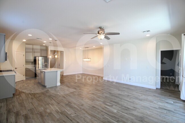Building Photo - 8221 E Jerome Ave