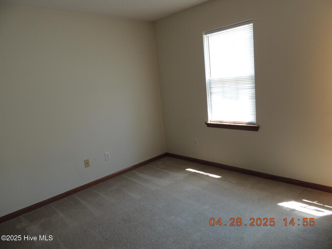 Building Photo - 100 Pisgah Ct