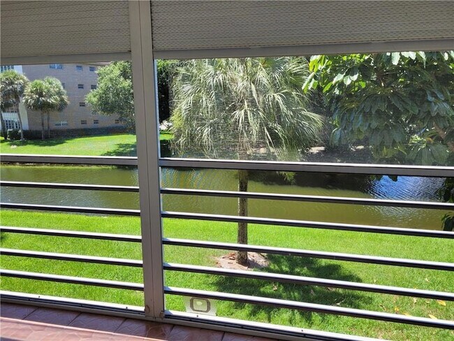 Building Photo - 4302 Martinique Cir