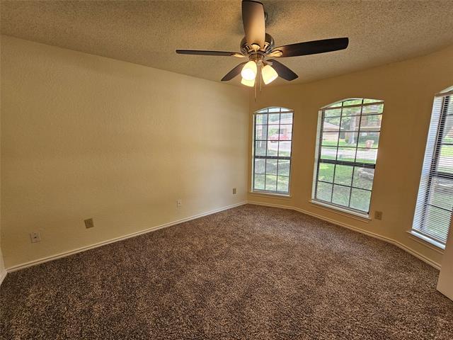Building Photo - 116 Park Cir