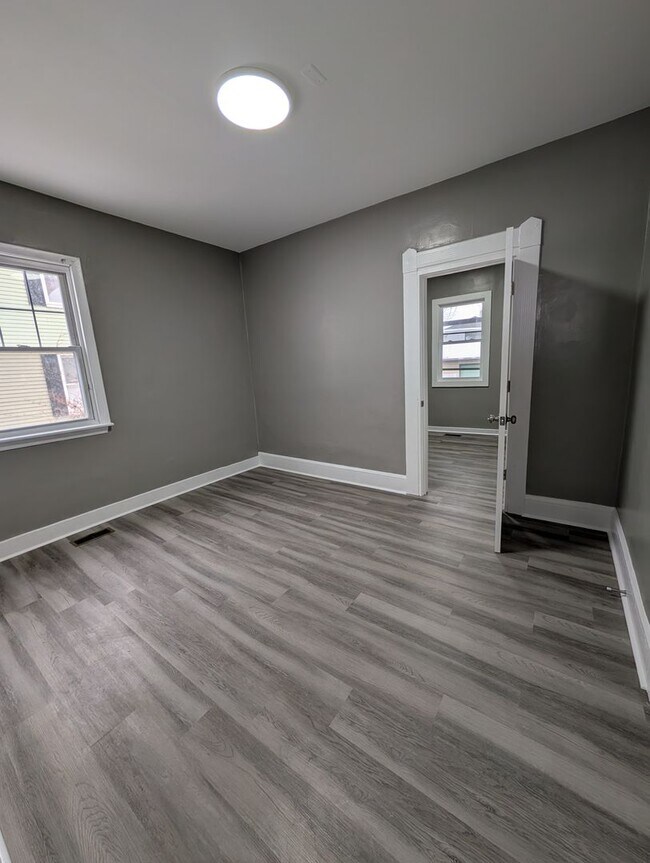 Building Photo - 47 Piedmont St