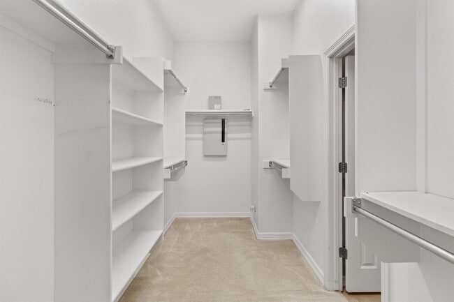 Building Photo - 765 Bent Wood Pl