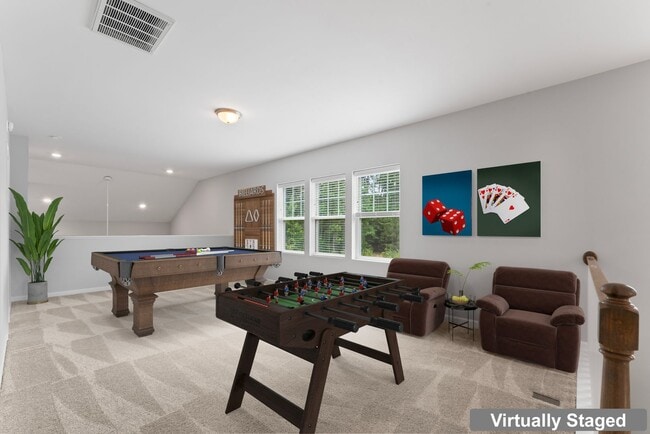 Building Photo - MOVE IN READY! Amazing end-unit townhome