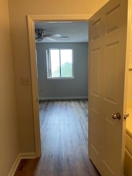 Building Photo - 2106 Pawnee Dr SE