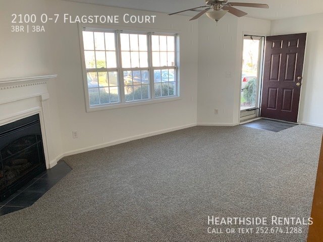 Building Photo - 2100-2O-7 Flagstone Ct