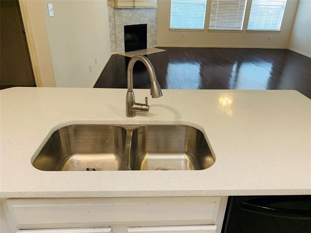 Building Photo - 5901 Jewel Dr