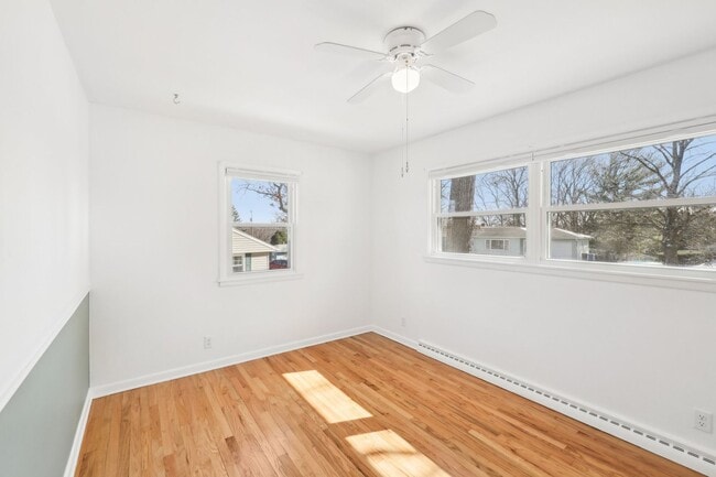 Building Photo - Updated 4-Bed 2-Bath SF Home with Lake Views & Great Entertaining Space in Monona