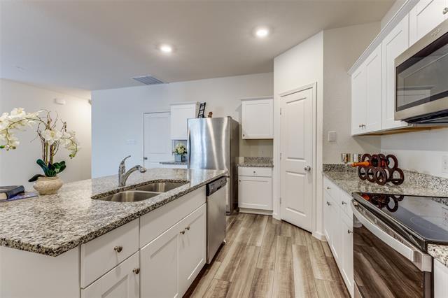 Building Photo - 418 Covington Cv