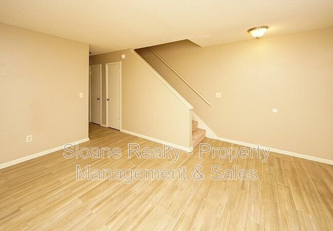 Building Photo - 296 Fleming Rd