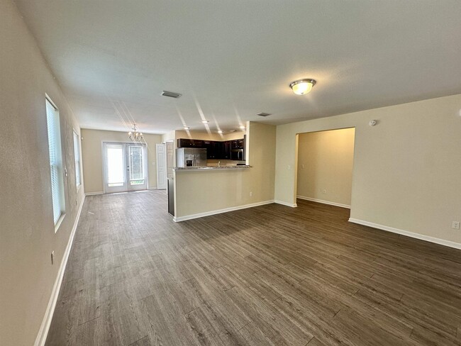 Building Photo - 1060 Lacey Ln